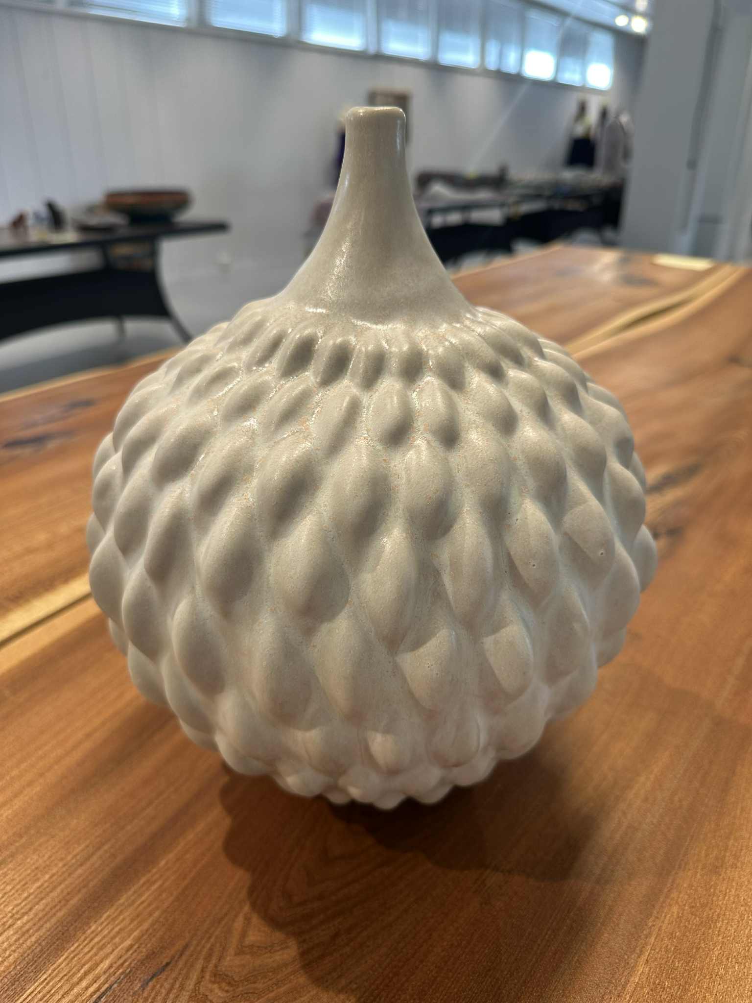 Bjarne Nielsen for vase i keramikk