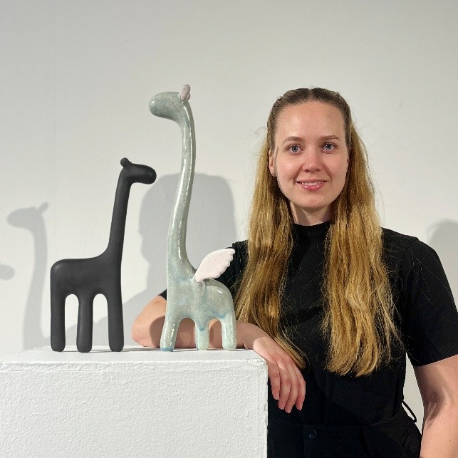 Keramikkdommar Mascha Burgerhoudt verdset godefaglege diskusjonar som dommar. Foto: Mascha Burgerhoudt